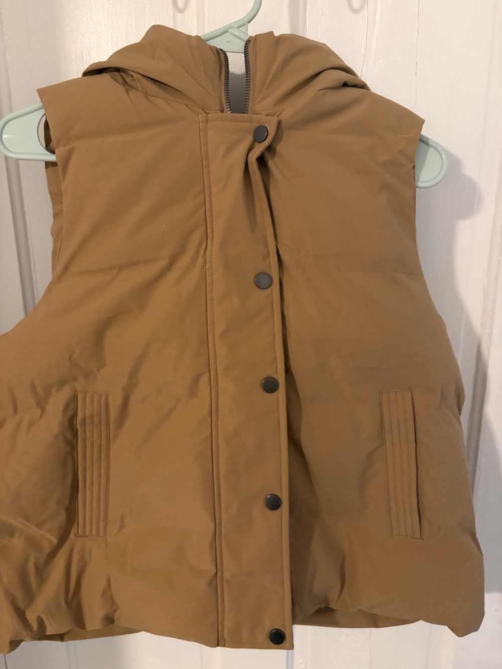 Women’s Hooded Puffer Vest - Tan